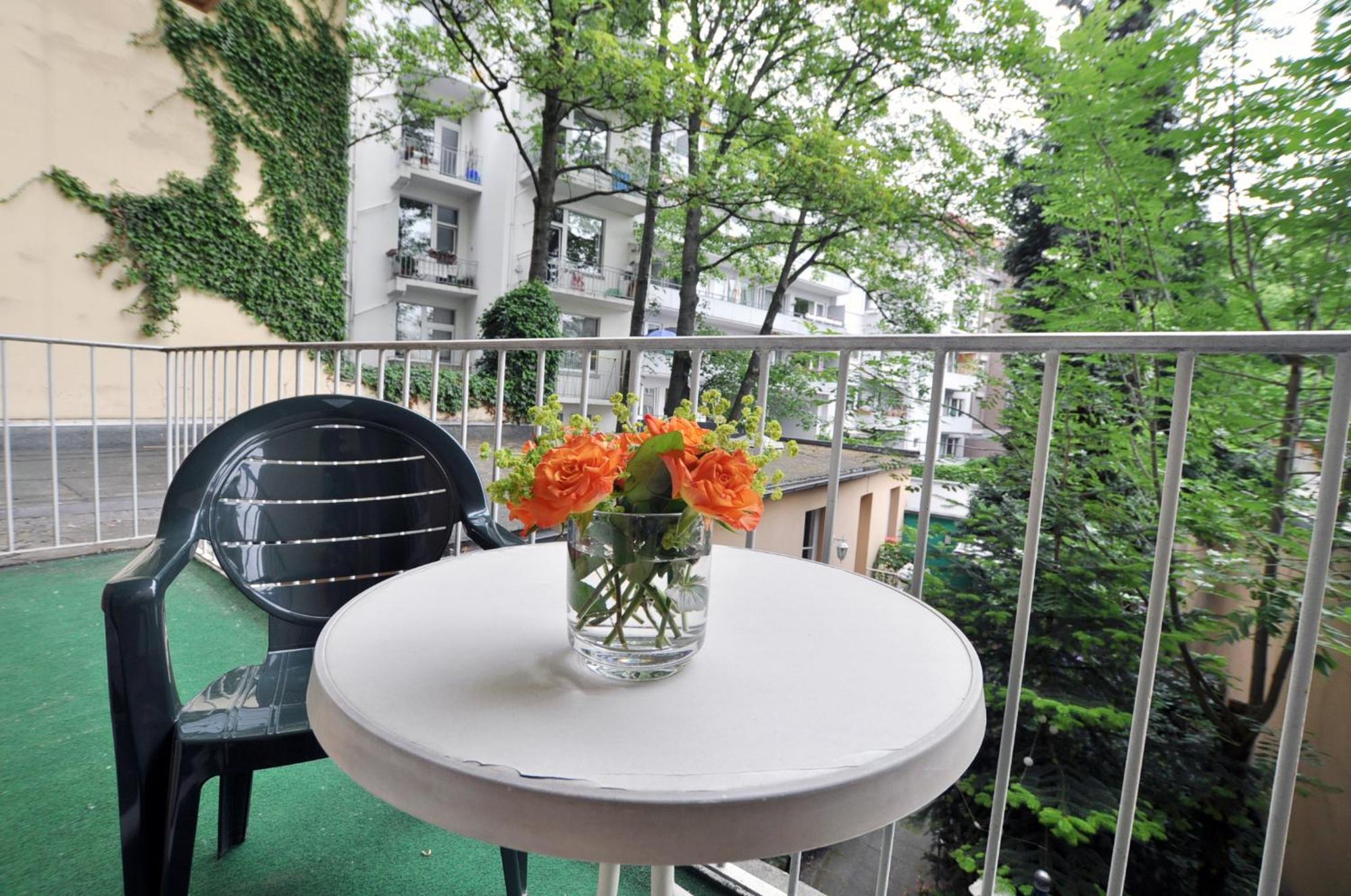 Hotel Am Ehrenhof Dusseldorf Exterior photo