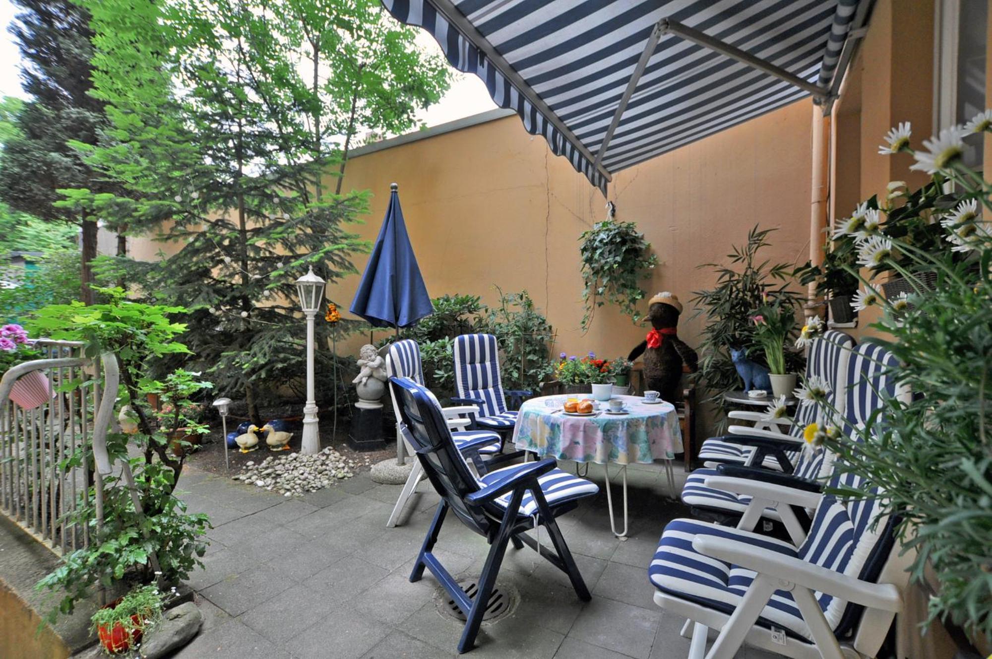 Hotel Am Ehrenhof Dusseldorf Exterior photo